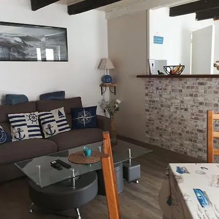 Maison De بيت للعطل *