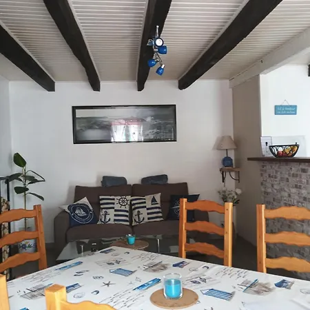 Maison De Languidic